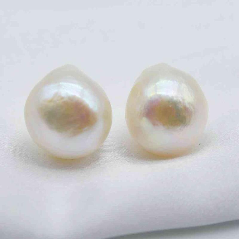 

Women's simple earrings. White baroque natural modeling pearl. 925 sterling silver earrings. Women's pearl earrings