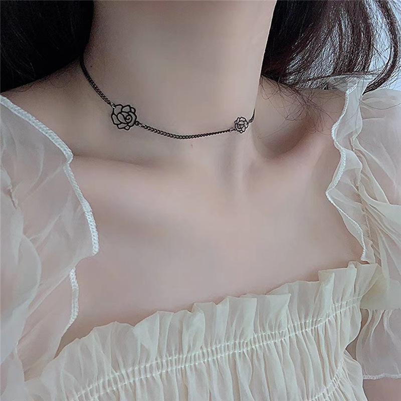 

Black Rose Flower Necklace Simple And Fast Color Clavicle Chain Bohemian Style Female Necklace Charm Jewelry Party Birthday Gift1