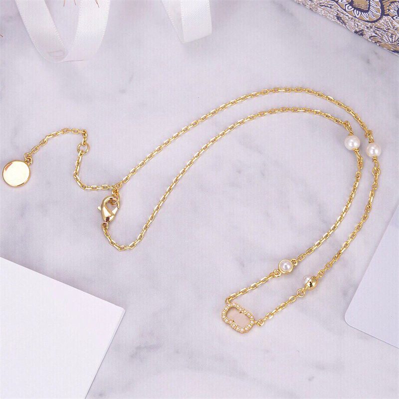 

Womens Designer Pendant Necklaces Fashion Letter Pearl Necklace Luxury Jewelry Gold Chain Necklace Classic Shape High Quality Girl Gift