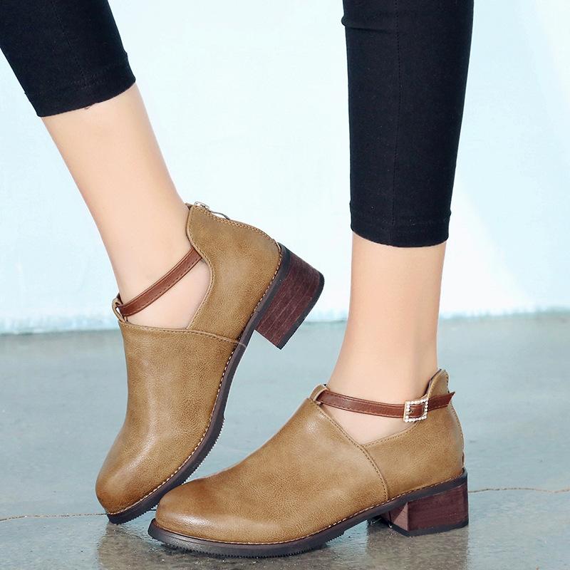 

Women's Ankle Boots. Europe And The United States Boots Plus Velvet Warm Trend Word Buckle Low Tube Shoes, Black