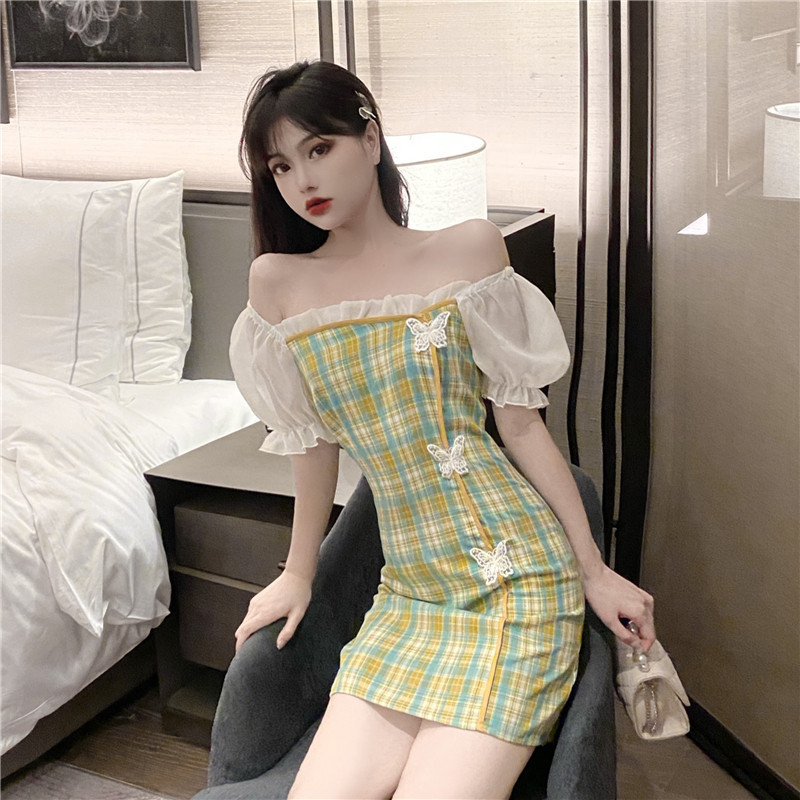 

2021 New Fashion Female Retro Summer Butterfly Embroidered Square Collar Plaid Bubble Sleeve Dress Short Scabbard CZU8, Red
