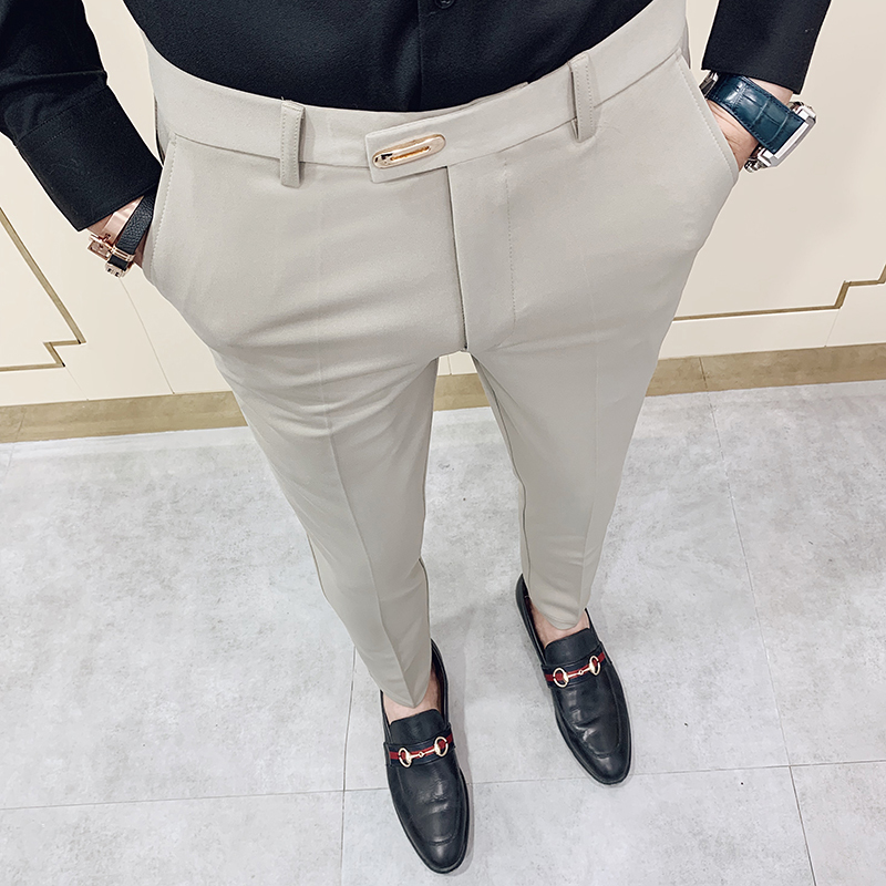 

2020 Spring Pantalones Hombre New Korean Male Breeches Skinny Streetwear Man Pants Bigger Size 28-36 O3a4, Khaki.