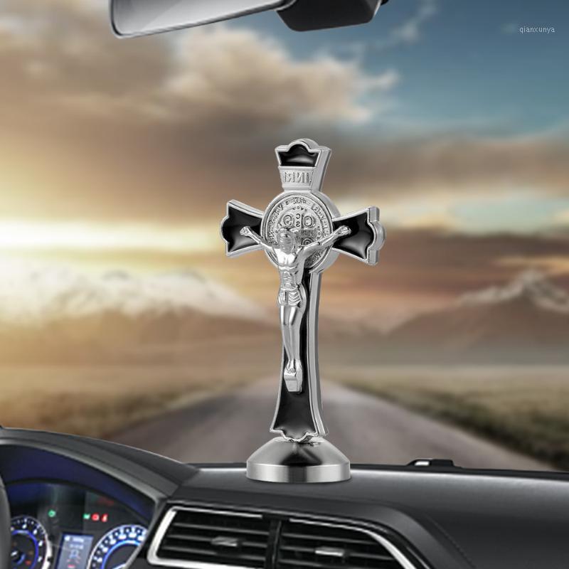 

Metal Jesus Crucifix Christ INRI Cross Figurines Car Dashboard Decoration Ornament Christian Jesus Statue Home Decor Accessories1