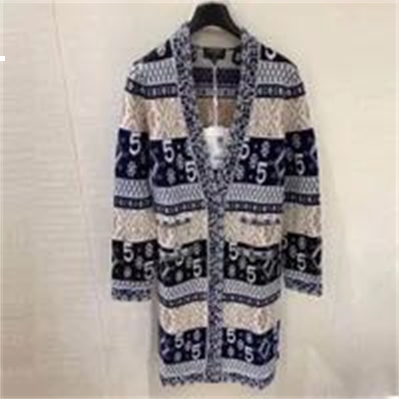 

Stripped 2021 New Wool Low-necked v Sweater Cardigan French Style Autumn Winter Costume Designer Luxury Woman Ld9d 6UD3, Short cardigan.