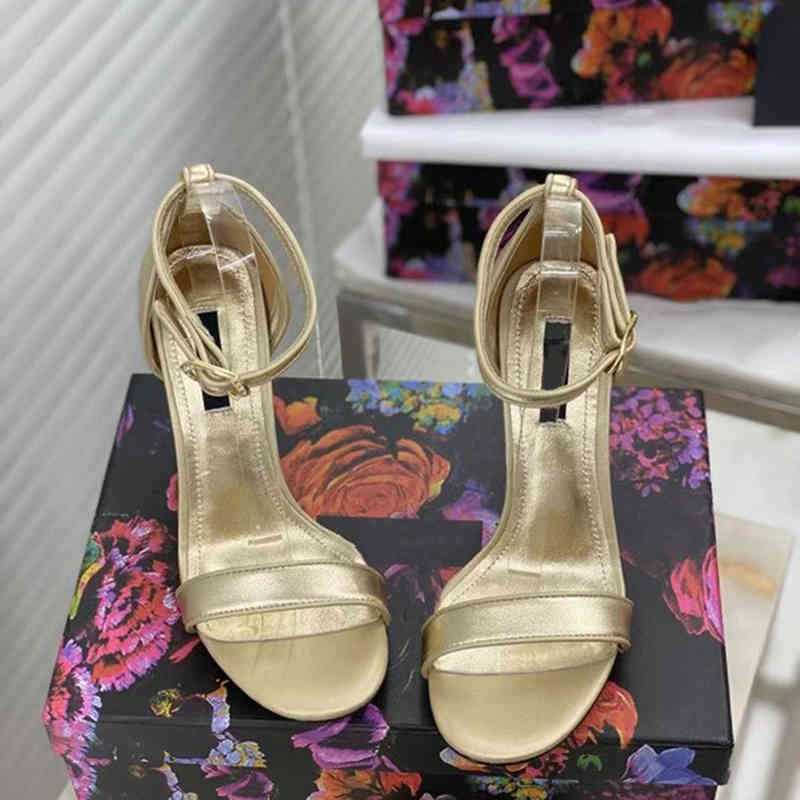 

Dress Shoes slippers Classics Women fashion shoes Beach Thick bottom slipper Alphabet lady Sandals Leather High heel shoe 02 UN12, #7