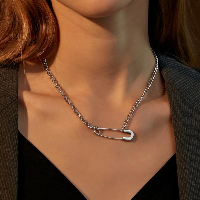 

Unique Paper Clip Shaped Necklaces for Women Female Simple Gold Silver Color Clavicle Chains Necklace Minimalist Jewelry