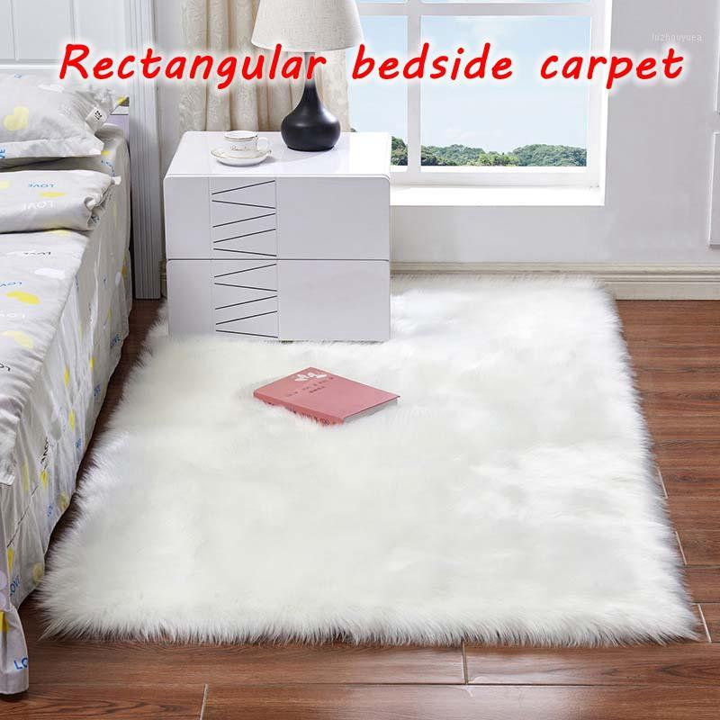 

Rectangular bedside carpets Soft faux sheepskin fur rugs, used for fluffy silk plush carpets on bedroom floors, faux fur rugs1