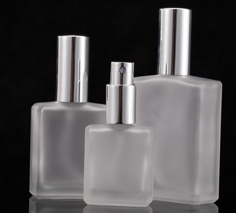 

Frosted square glass spray bottle perfume pressed bottles beautiful makeup transparent packing bottle portable pressure pump empty bottles