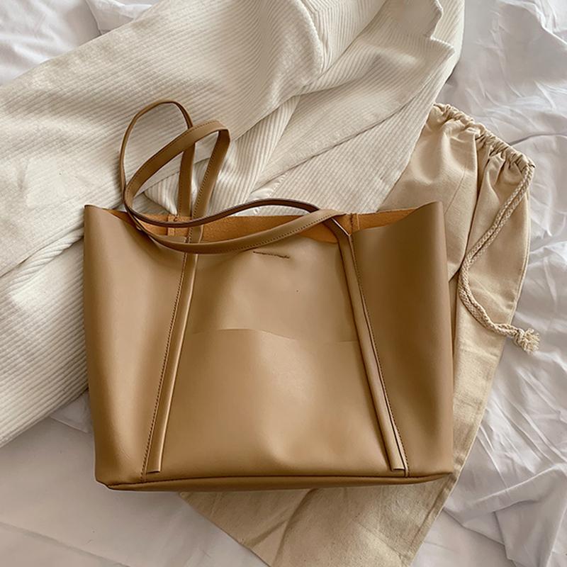 

Luxury Designer High Capacity Bag Women Shoulder Bag Shopping Tote Bags Lady Fashion Leather Chains Tote Messenger Handbag, Black