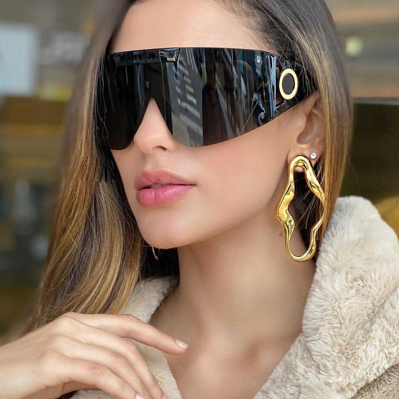 

2021 New Fashion Oversized One Piece Sunglasses Women Brand Designer Big Frame Goggles Men Vintage Sun Glasses Oculos Feminino