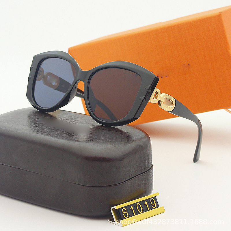 

New style personalized Sunglasses small red book oval French Retro High Street l home white cat's Eye Sunglasses Women's fashion, White;black