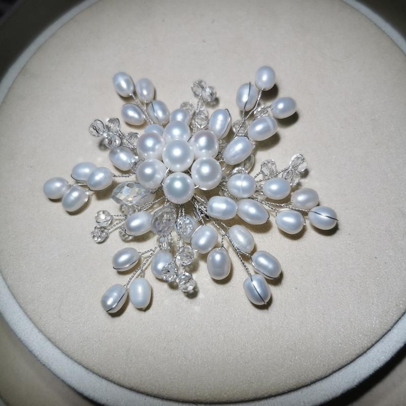 

Pins, Brooches Natural Pearl&Glass Crystal Brestpin Fashion Flower Waterdrop Pearl 2Colors Hand Knitting Beautiful Ladies