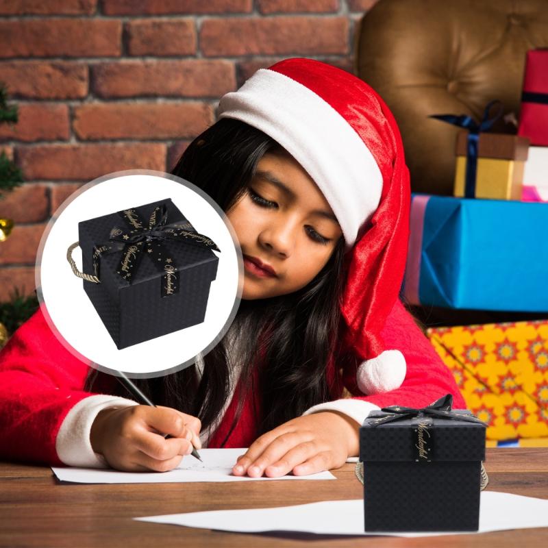 

2pcs Christmas Eve Apple Boxes Festival Gift Packing Boxes Decorative