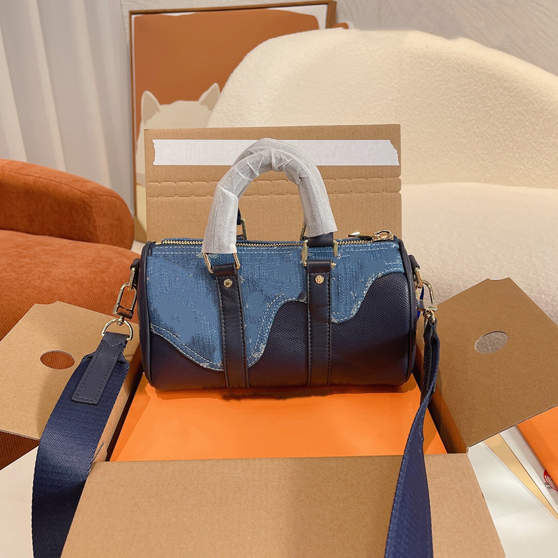 

2022 New High-End Old Flower Cowhide Pillow Bags Large Capacity 22cm Designer Handbag Big Brand Luxury Wallet Travel Shopping Bag Totes Diagonal Bag With Box, Deep blue