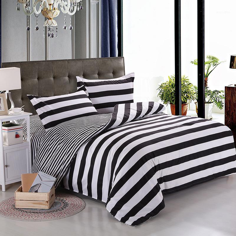 

Stripe Printed 4Pcs Bedding Sets with Sheets Pillowcases Duvet Cover Quilts High Quality Polyester Home Textile For Full Sizes1