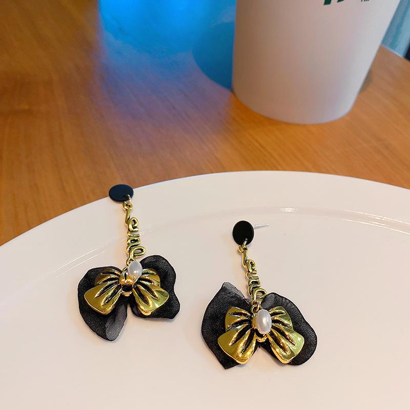 

New Big Circle Round Hoop Earrings for Women's Fashion Statement Golden Punk Charm Earrings Party Jewelry