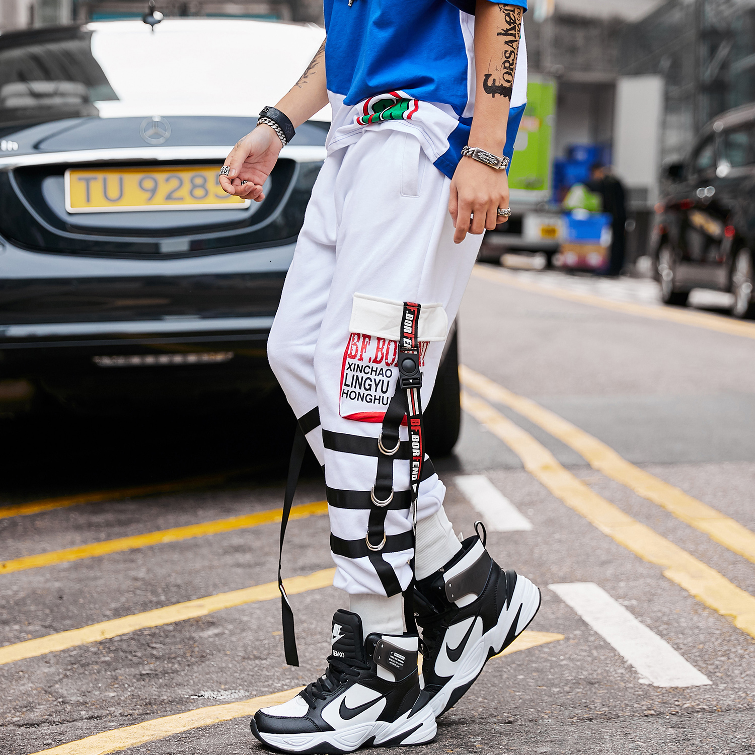 

2021 New African Aden Fashion Multi Pocket Striped Goods Harajuku Hip-hop Clothing Famous Street Running Pants Men's Swiatpants 6vps, Black