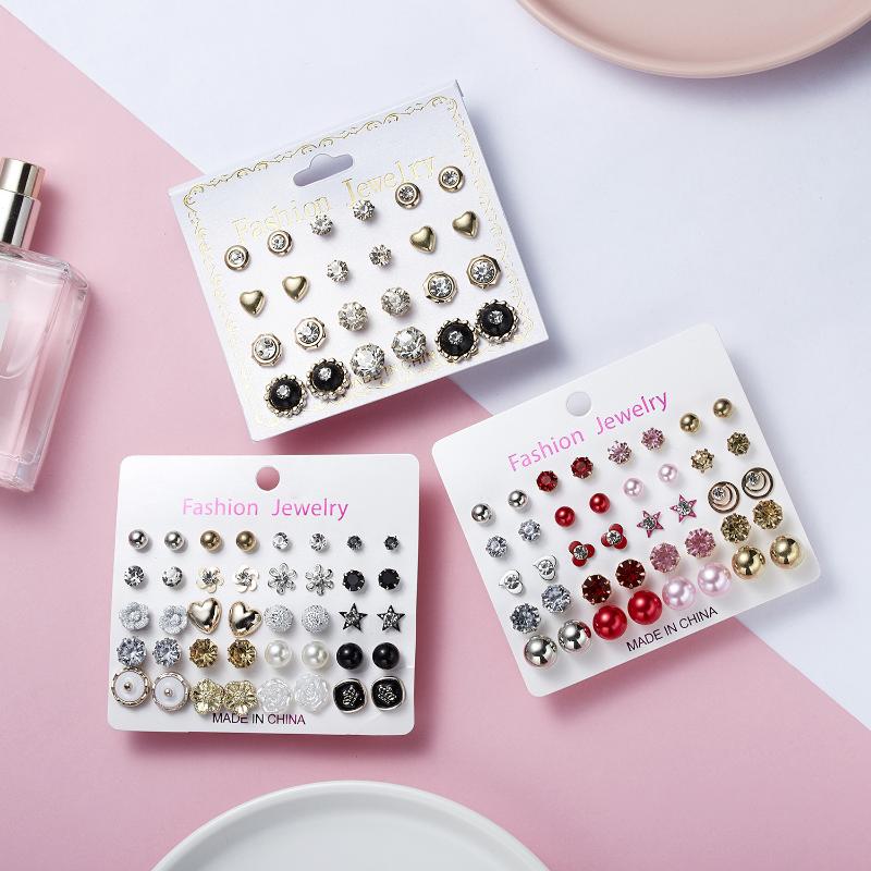 

Stud Explosive Card Paper Earrings 20 Pairs Of Black And White Rhinestone Pearl Combination Earring Set Female Wholesale