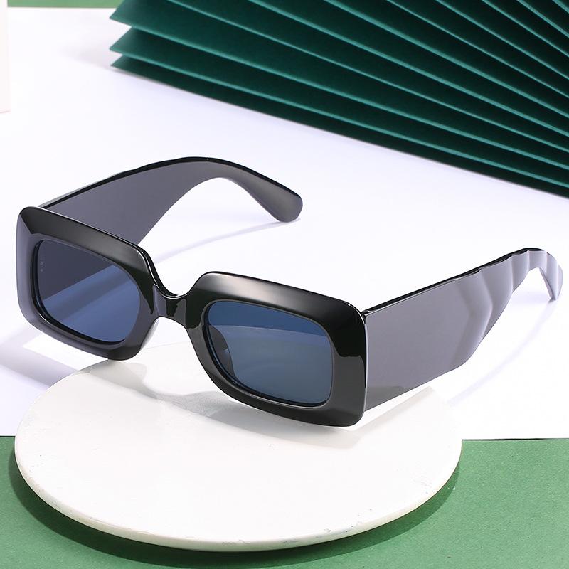 

Vintage Fashion Square Sunglasses Women Men Famous Designer Big Frame Rectangle Retro Travel Sun Glasses Shades