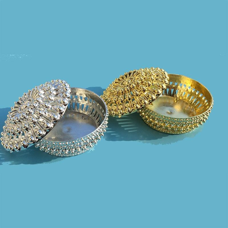 

100pcs Luxury Golden Silver Peacock Round Candy Box Treasure Chest Wedding Favor Box Party Supplies