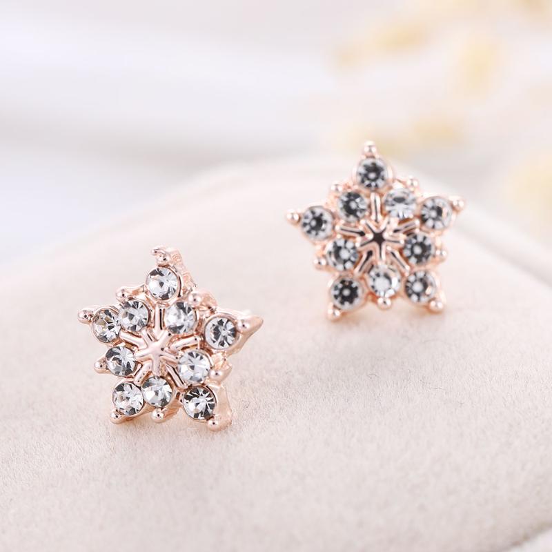 

New Style Hot Girl Temperament Fashion Cute Small Snowflake Christmas Stud Earrings Women's Jewelry Multicolor Pair/set