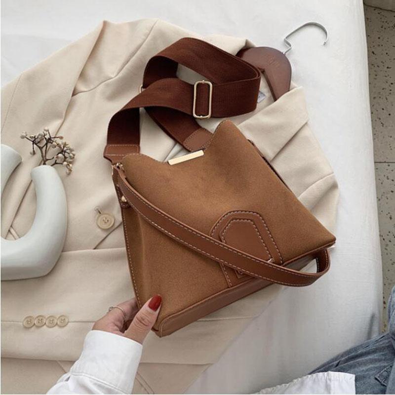 

SFM Women Should Bag 2021 PU single shoulder large messenger female solid color handbag, Beige