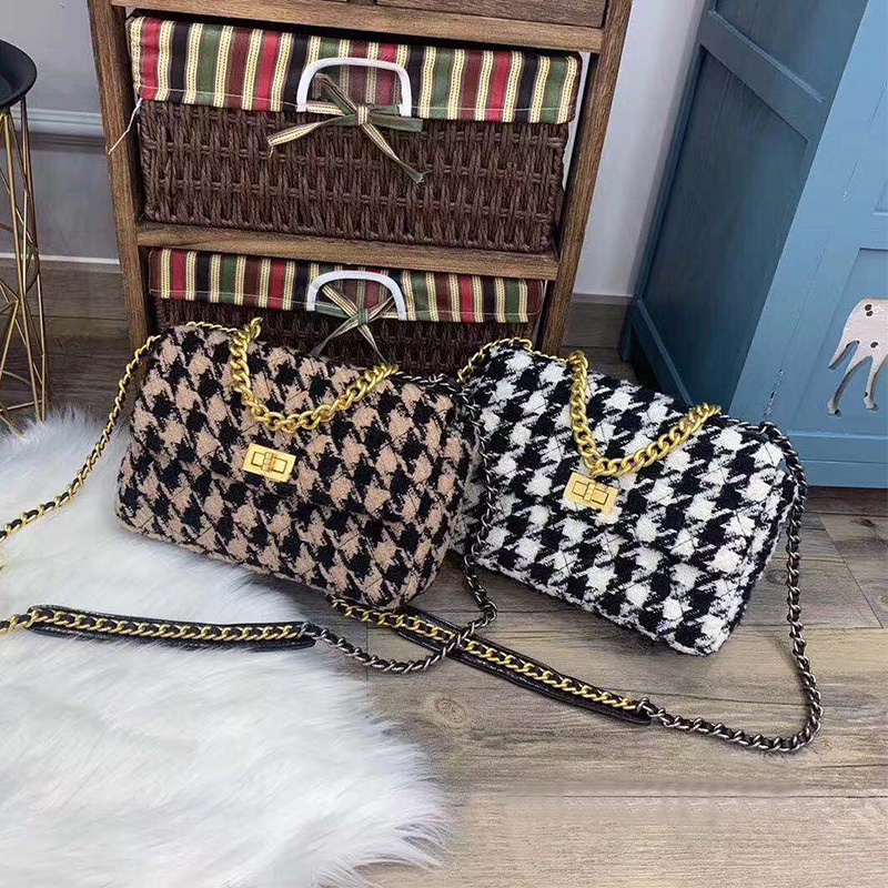 

2019 New Stylish Women Diamond Lattice Swallow Gird Handbag Wool Flap Shoulder Messenger Bag Ladies Houndstooth Crossbody Bags C0121, White-black