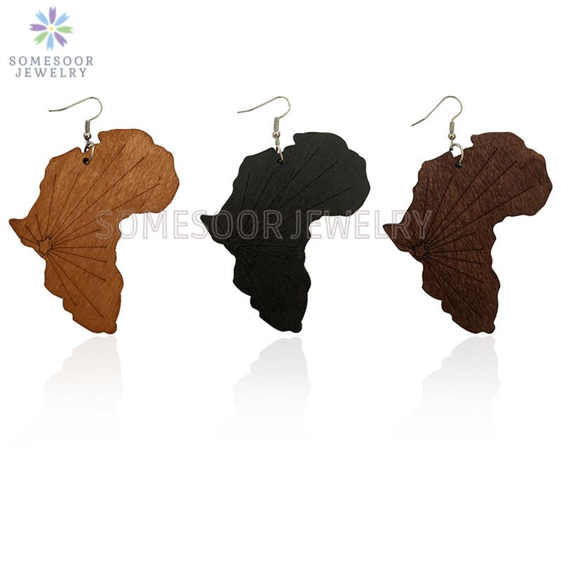 

SOMESOOR African Map Engraved Wooden Drop Earrings Black Brown Colors Motherland Afro Ethnic Loop Dangle Jewelry For Women Gifts