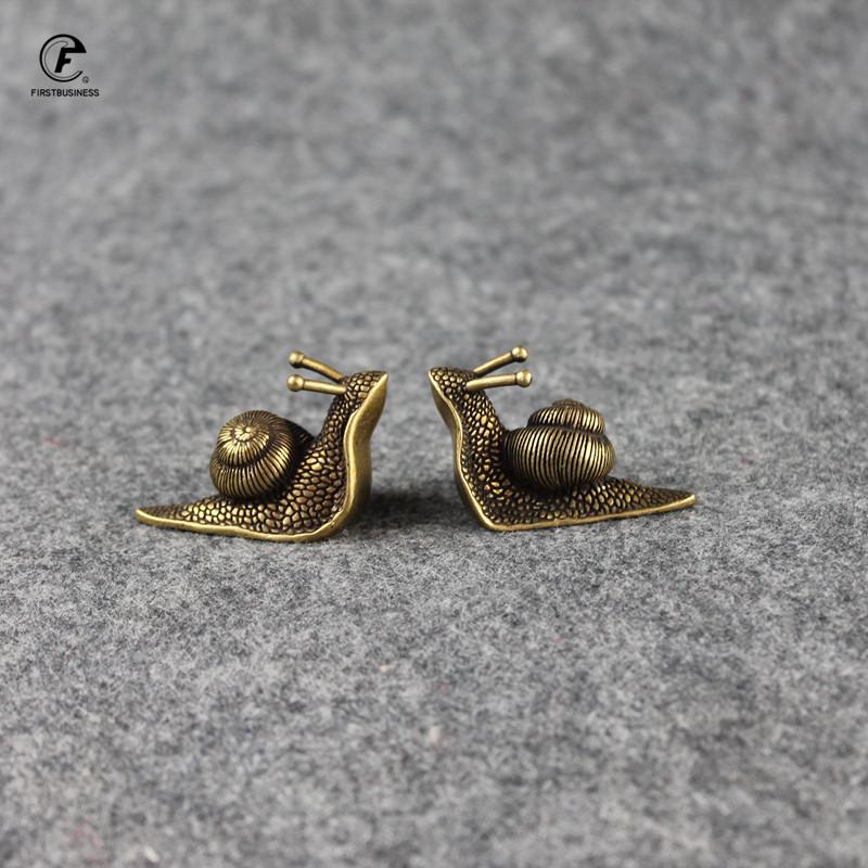 

Personality Retro Pure Copper Mini Snail Statue Ornaments Desk Antique Brass Pet Collection Home Decorations for Living Room