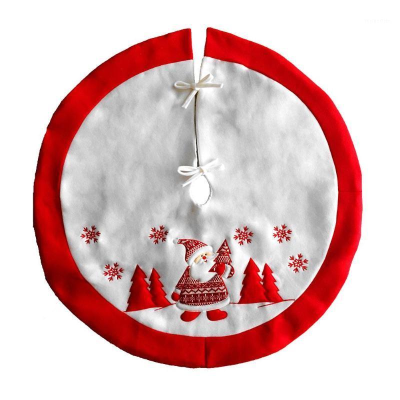 

Home Decoration Christmas Pattern Embroidered Christmas Tree Skirt1
