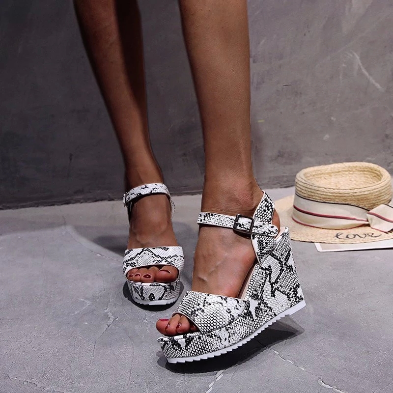 

COOTELILI Woman Sandals Women Fashion Sandalias 10cm Heel Shoes Platform Wedges Sandale Womens Sandal Buckle Plus Size 40 41 42 #8D2F, Beige