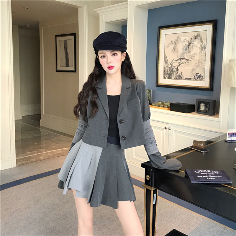 

2021 New Fall Set Two Female Long-sleeved Blazer Jacket High Contrast Waist Color Skirt Janpanese 2 Joint DWUP, Only skirt.