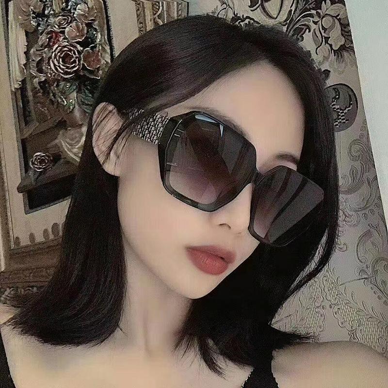 

Sunglasses Retro Box Women Big Frame Square Sun Glasses Female Men Vintage Mirror Shades Gradient UV400