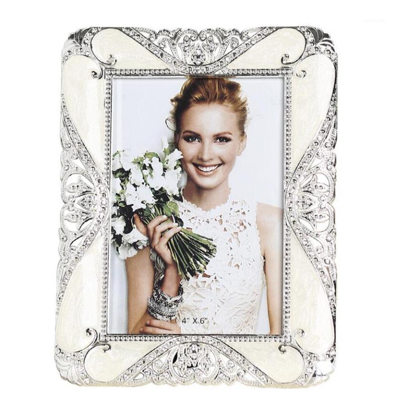 

Retro luxury European style picture frame 7 inch 6 inch 10 creative wedding photo frame photo Decoration Gift for Friend1