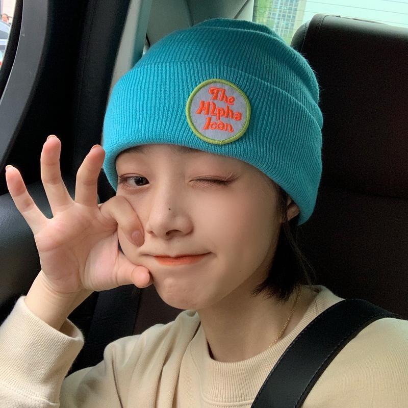 

Women winter hat blue1, Brown