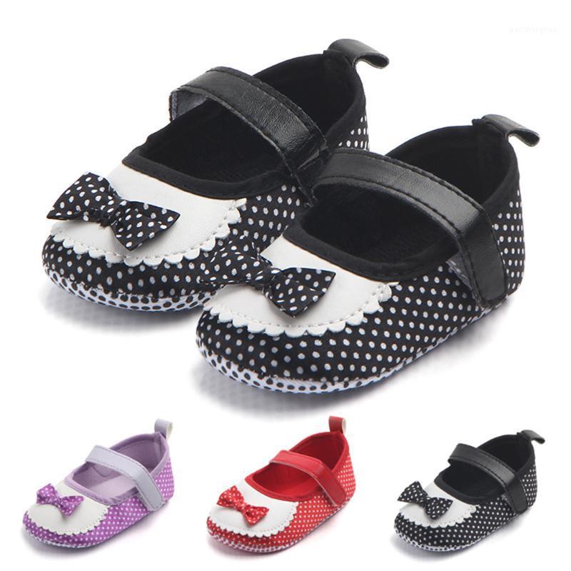 

25# Booties For Babies Newborn Baby Leather Soft Bottom Polka Dot Printing Buckle Strap Baby Toddler Shoes With Bow Decoration1, Red