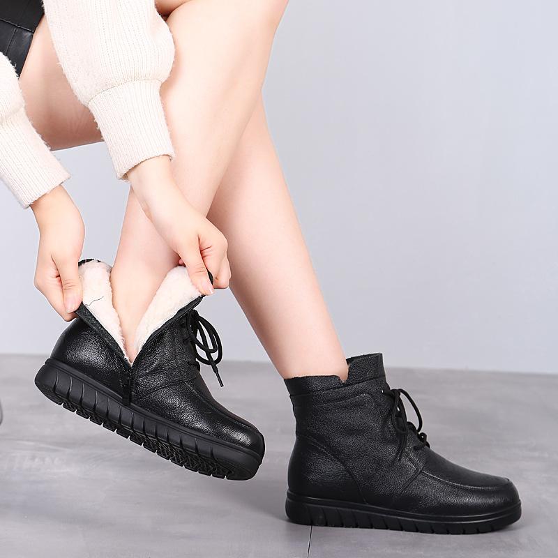 

2020 Fashionable Ladies Women Snow Boots Old-fashioned Cow Leather Natural Wool Winter Warm Boots Ladies Flat Plush Shoes, Black