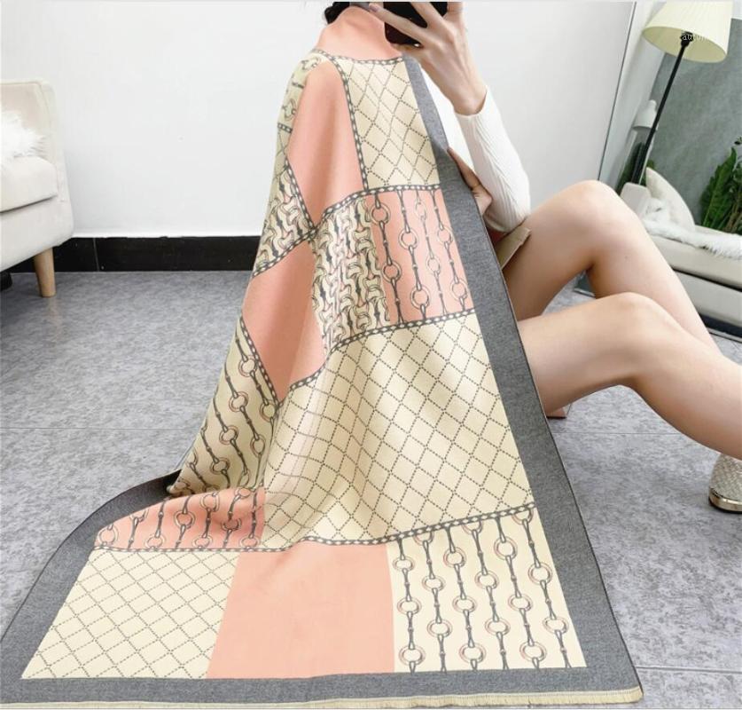 

Luxury Chains Printed Winter Cashmere Scarf Women Thick Warm Shawl and Wrap Brand Designer CarriagePrinted Blanket Cape1