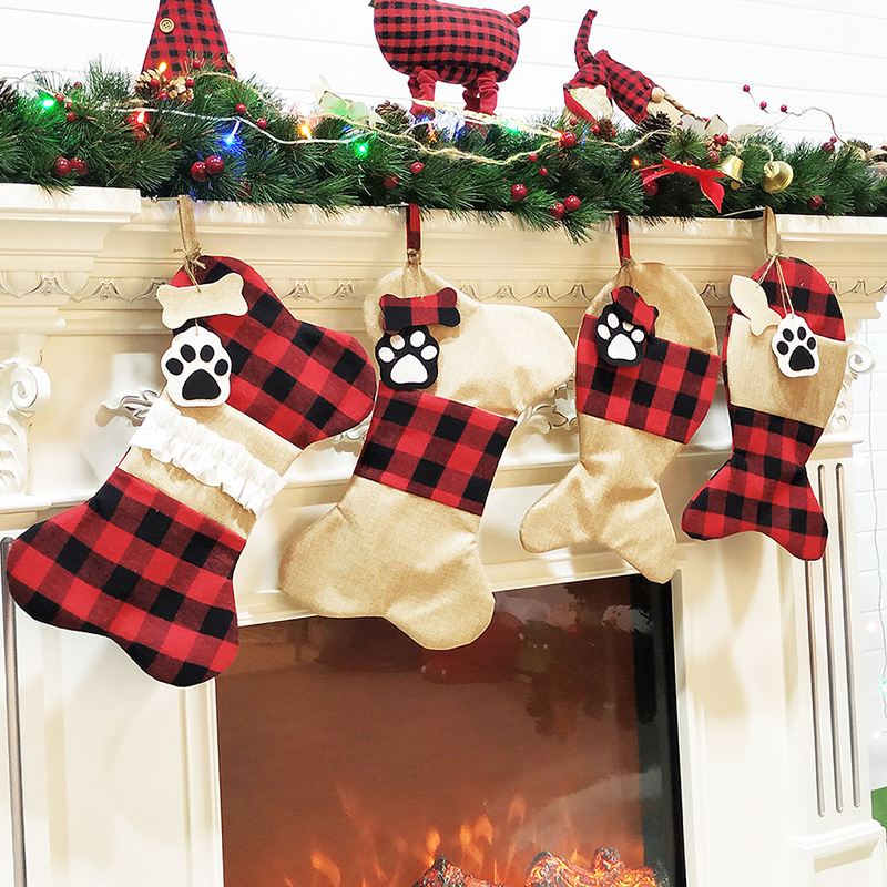 

Pet Dog Christmas Stocking Ornaments Burlap Buffalo Plaid Xmas Tree Santa Sacks Bags Hanging Fireplace Decorations With Bone Shape