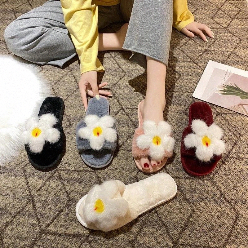 

COOTELILI Woman Slippers Winter Shoes For Women New Fashion Faux Fur Flat Heel Women Shoes Flower Decoration Plus Size 40 41 #Vu2g, Beige