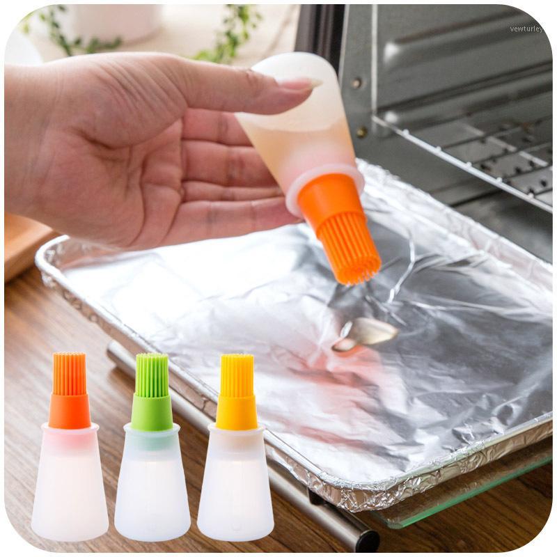 

Aprince Barbecue Brush Baking Oil Control Brush Self-Contained Oil Bottle High Temperature Silicone Bottle1, Green