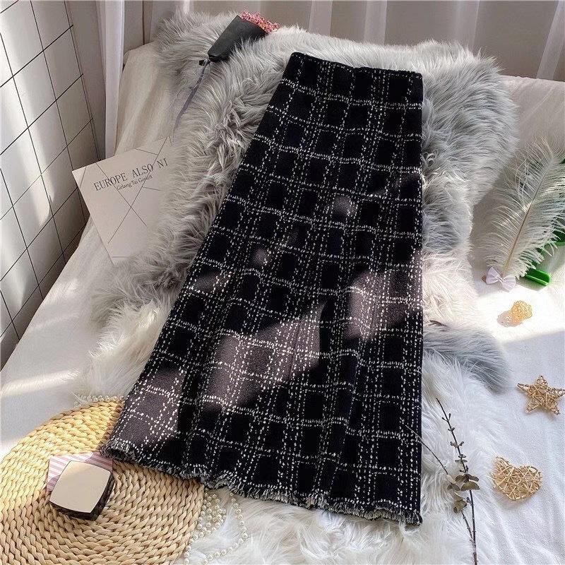 

Real shot knitted skirt mid-length 2020 autumn and winter new big swing skirt long plaid fringed wool umbrella, Black