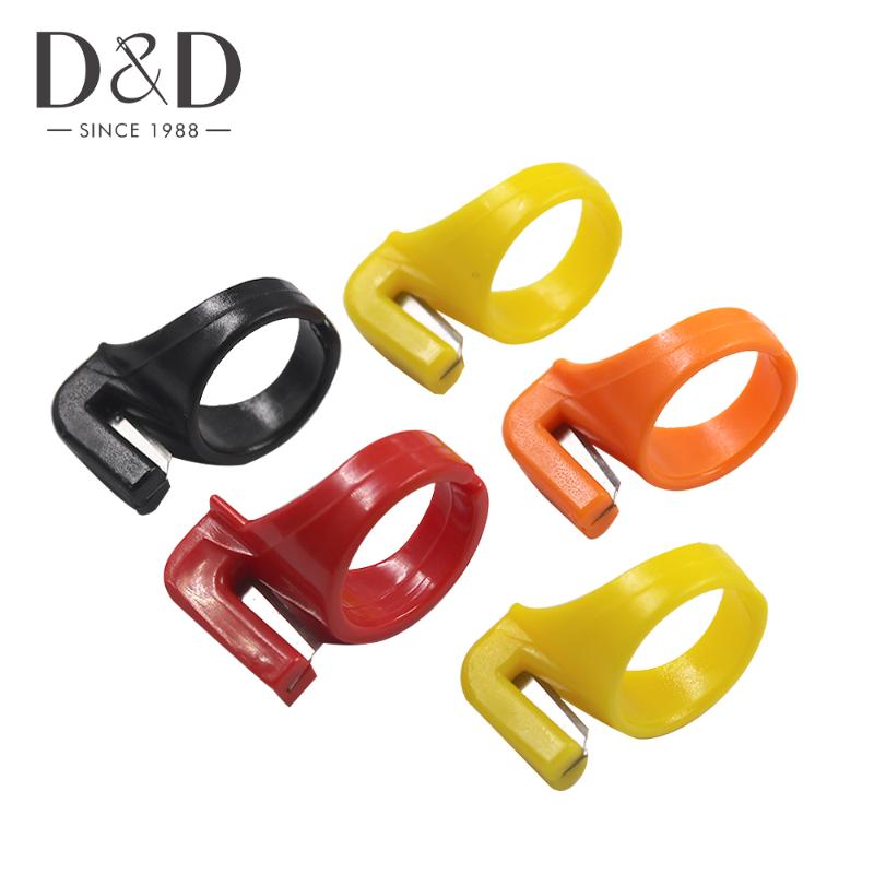 

5Pcs Handcraft DIY Tool Finger Knife Ring Plastic Portable Thread Cutter Sewing Thimble Sewing Accessories