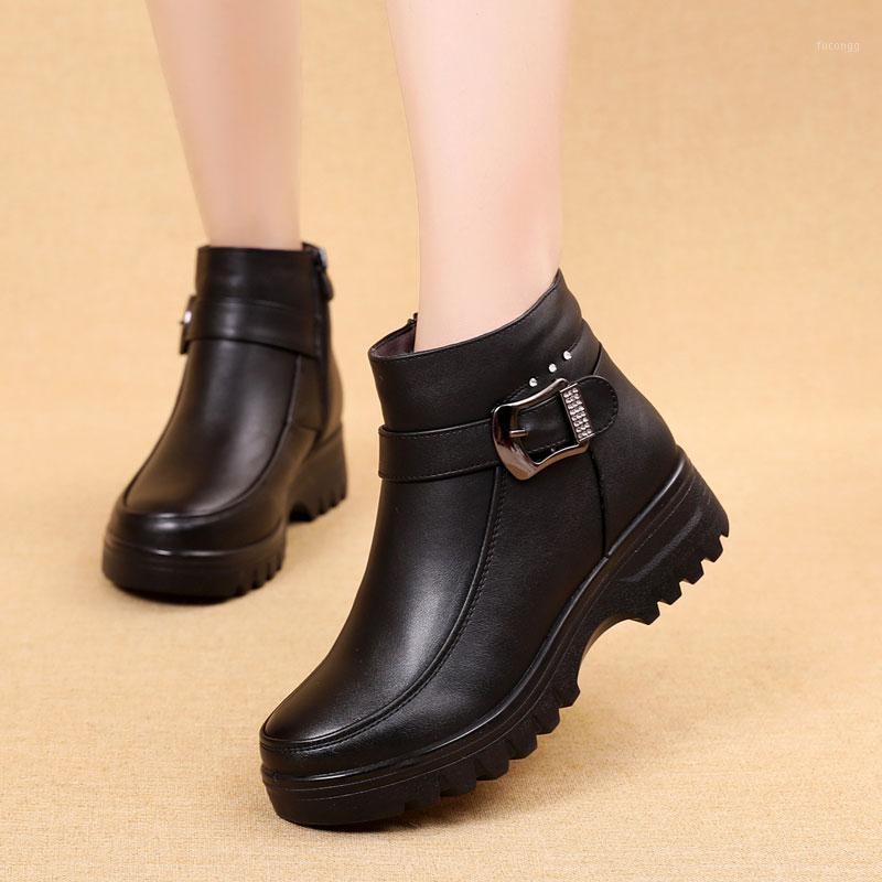 

Lagre Size 41/42 Plush Wool Boots Ankle Shoes for Women Winter 2021 New Arrival Solid Black Leather Boots Female Foot Wear1