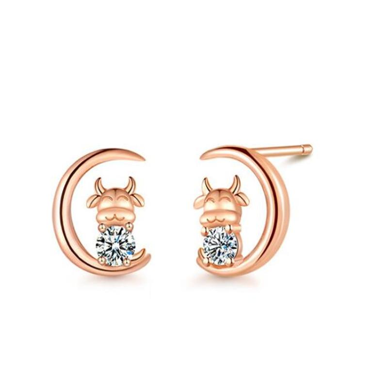 

Creative Cute Animals Calf Moon Crystal Earrings for Women Exquisite Rose Gold And Silver Color Stud Earrings Gifts for Friends