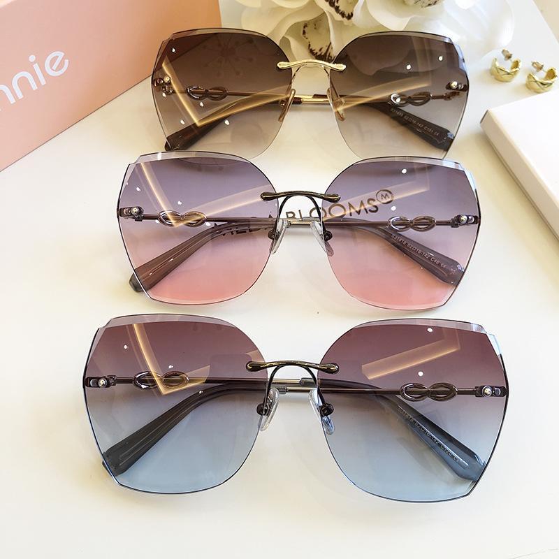 

Vintage Oversized Brown Sunglasses Large Metal Frame Women's Glasses Summer UV400 women shades 2020 feminino1
