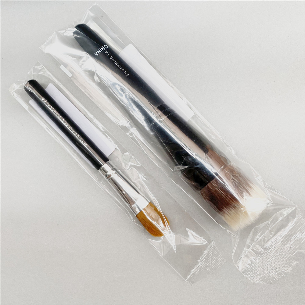 

BM Smoothing Face Foundation Brush & Maximum Coverage Large Concealer Makeup Brushes 2Pcs set