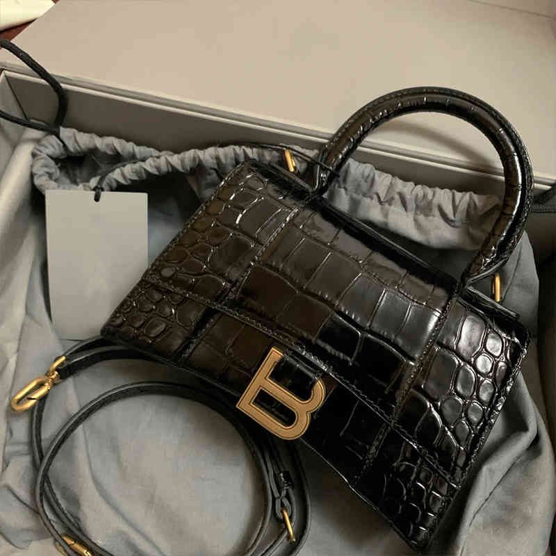 

Designer Explosive Fashion Balencaigs Handbags Hong Kong b Family Hourglass Bag Female 2022 One Shoulder Messenger High-grade Leather Portable Small, Crocodile black small 19cm gold buckle