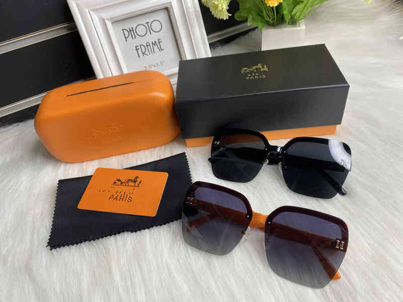

Sunglasses 2022 fashion Korean box personality H letter ins Street Po Women