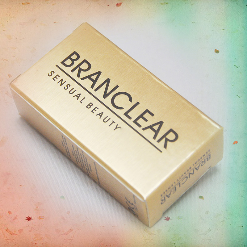

Free Shipping 13 color contact lens case fresh 3 tone 100 pieces = 50 pairs Color Contact Lens package box